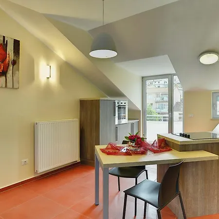 Sijana Apartment *