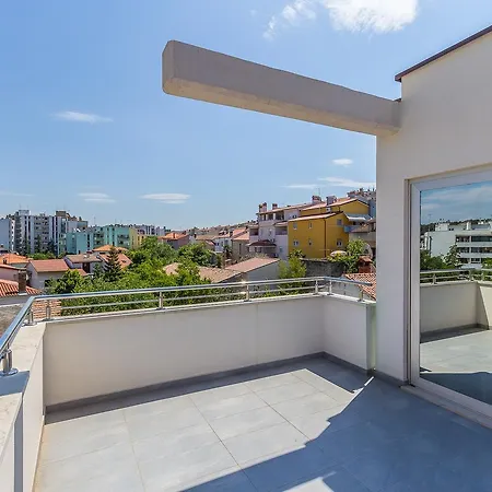 Apartment Sijana Pula